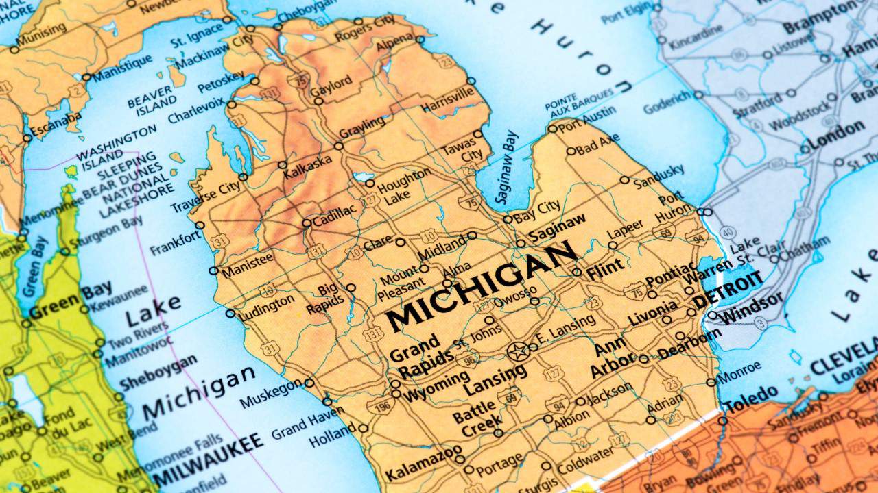 Will Shutdown Orders Prompt Michigan Lawmakers to Speed Up Online Gambling Regulation?